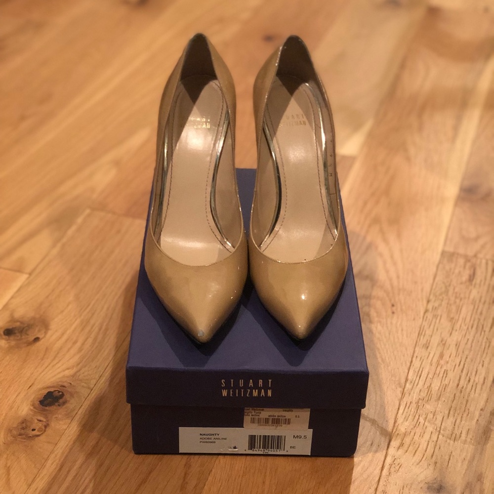 Stuart Weitzman nude pumps